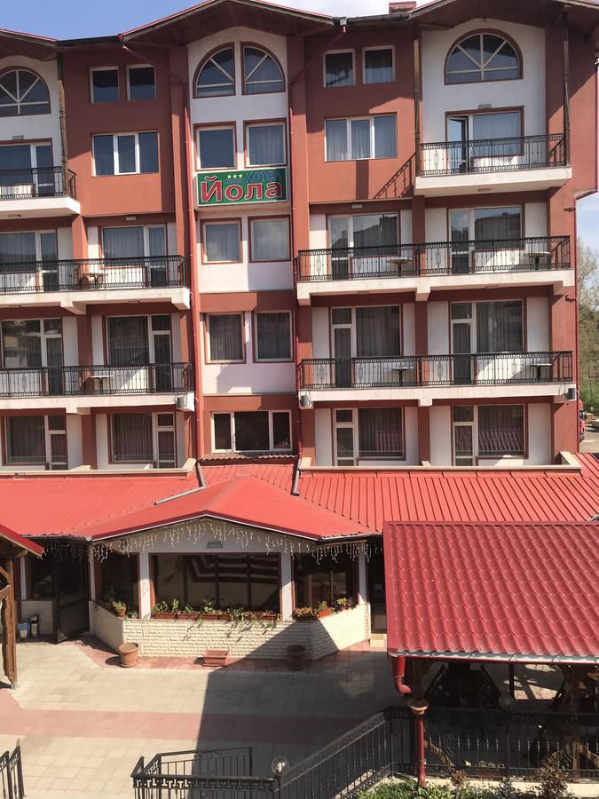 Family Hotel Yola 체페레리 외부 사진