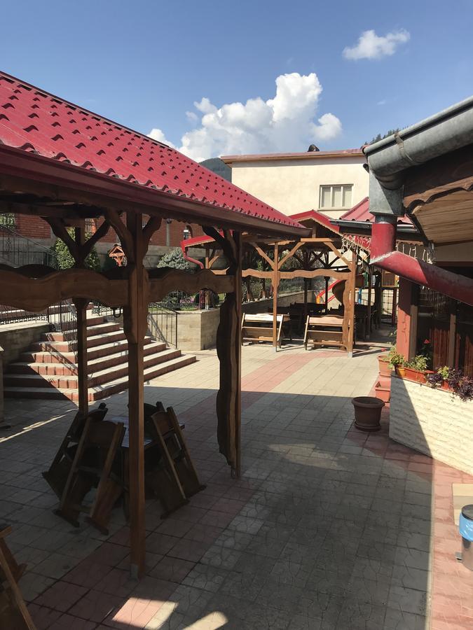 Family Hotel Yola 체페레리 외부 사진
