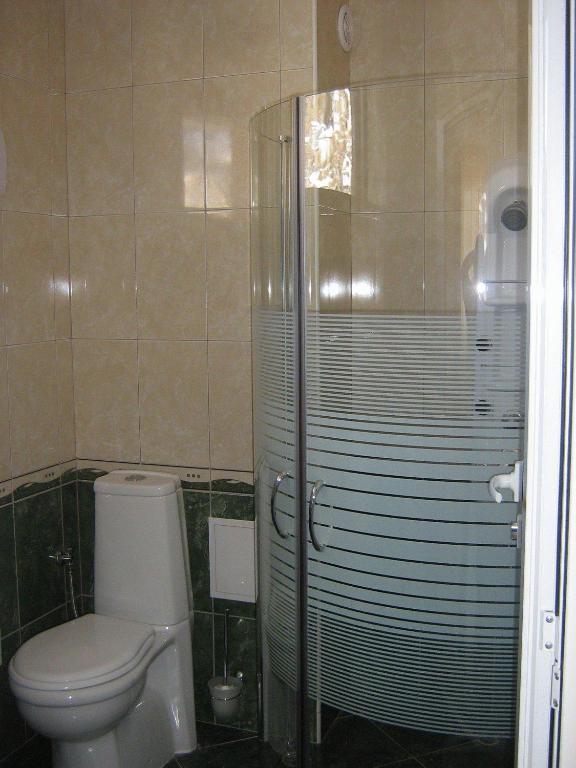 Family Hotel Yola 체페레리 외부 사진